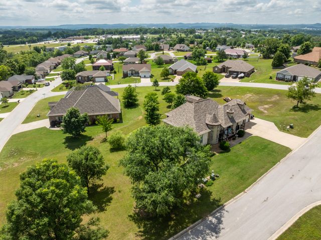 129 Hackberry Lane, Branson, MO 65616