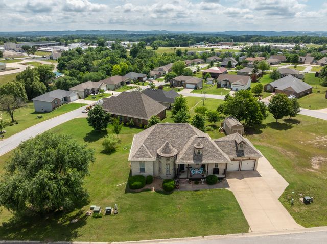 129 Hackberry Lane, Branson, MO 65616