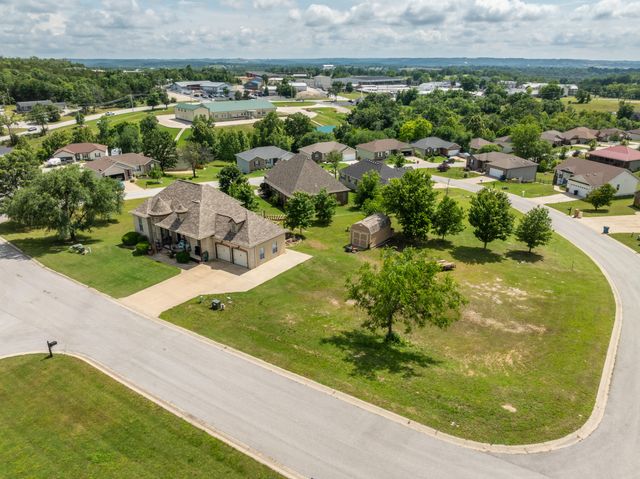 129 Hackberry Lane, Branson, MO 65616