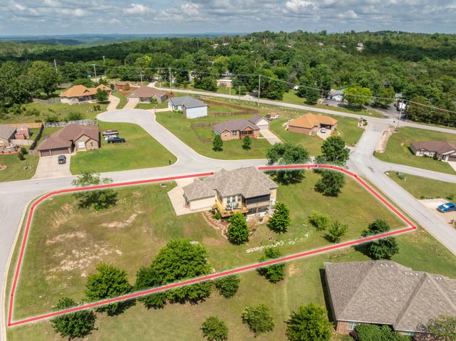 129 Hackberry Lane, Branson, MO 65616