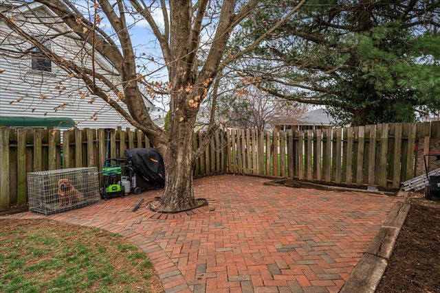 515 Berlin Drive, Versailles, KY 40383