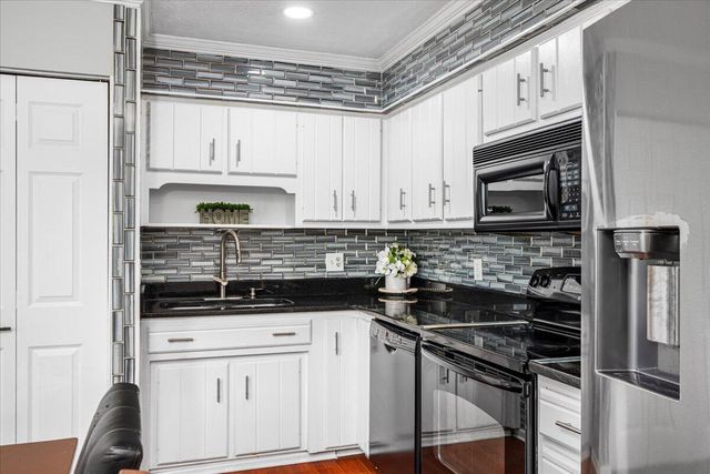 515 Berlin Drive, Versailles, KY 40383
