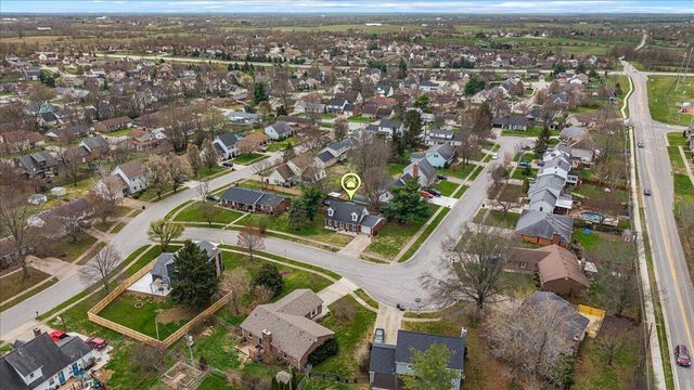 515 Berlin Drive, Versailles, KY 40383