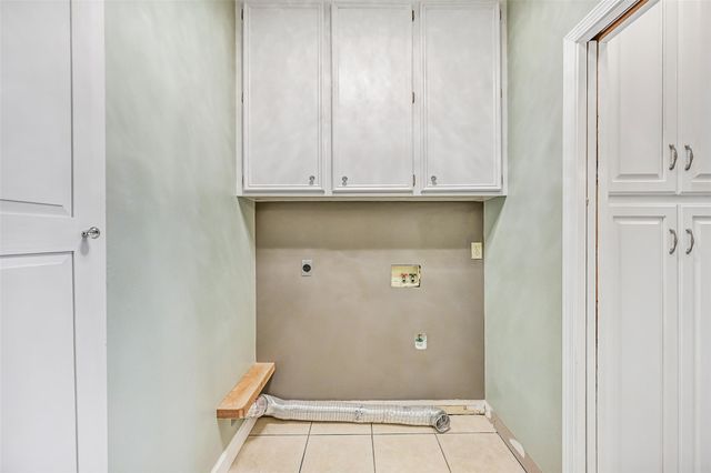904 Layfair Place, Friendswood, TX 77546