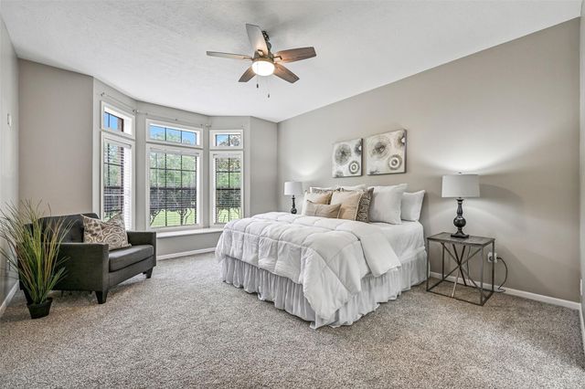 904 Layfair Place, Friendswood, TX 77546