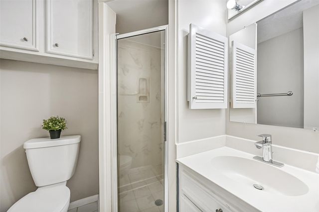 904 Layfair Place, Friendswood, TX 77546