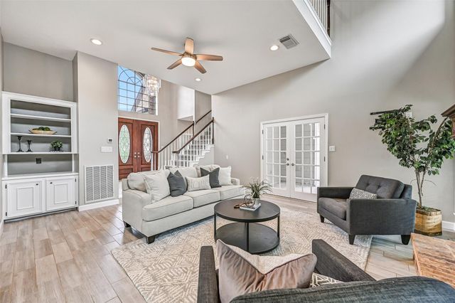 904 Layfair Place, Friendswood, TX 77546