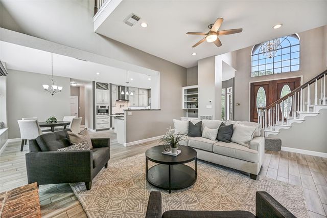 904 Layfair Place, Friendswood, TX 77546