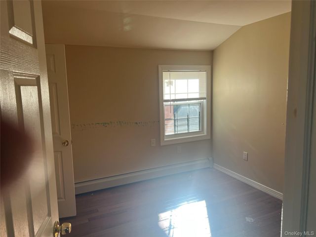 18920 117th Road, Saint Albans, NY 11412