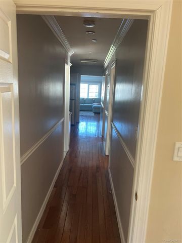 18920 117th Road, Saint Albans, NY 11412