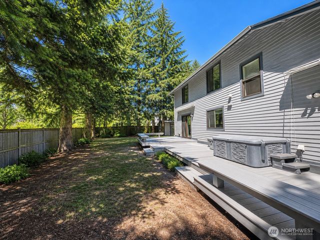 9829 59th Street Ct W, University Place, WA 98467