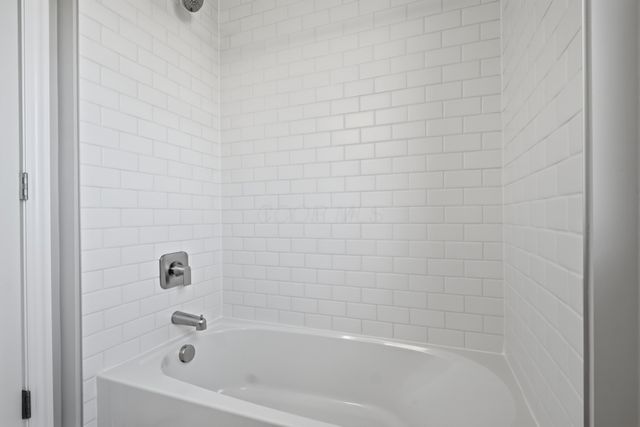 7230 Pear Field Way, Plain City, OH 43064