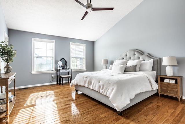 13896 Twin Lakes Circle E, Carmel, IN 46074