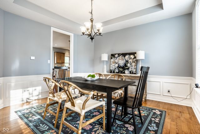 13896 Twin Lakes Circle E, Carmel, IN 46074