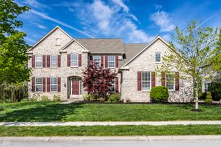 13896 Twin Lakes Circle E, Carmel, IN 46074