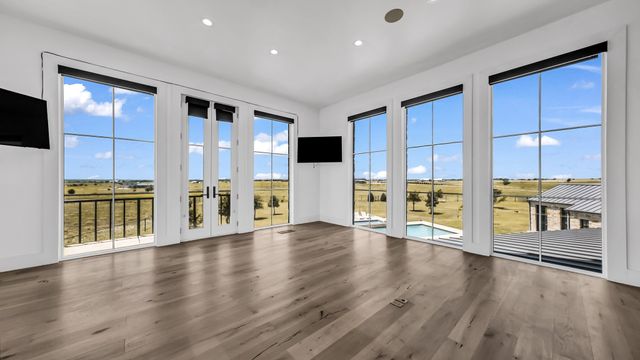 11802 E Rocky Creek Road, Crowley, TX 76036