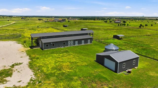11802 E Rocky Creek Road, Crowley, TX 76036