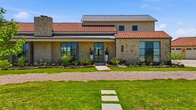 11802 E Rocky Creek Road, Crowley, TX 76036