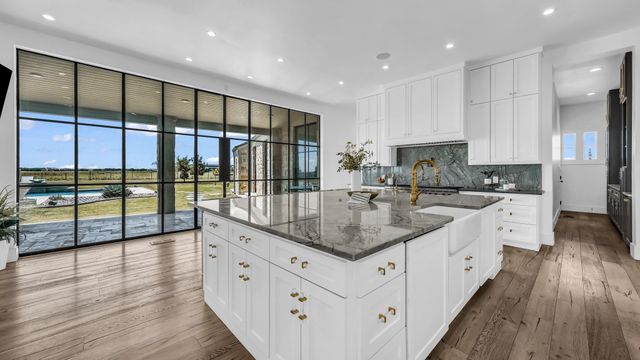 11802 E Rocky Creek Road, Crowley, TX 76036