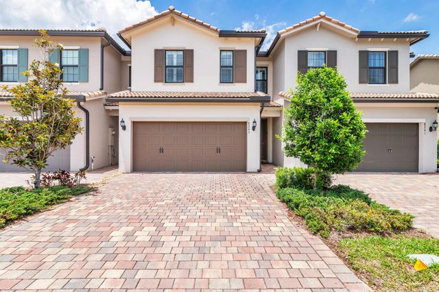 8243 Cinch Way, Lake Worth, FL 33467