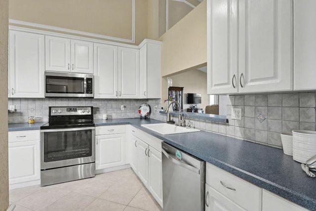 6239 Caladium Road, Delray Beach, FL 33484