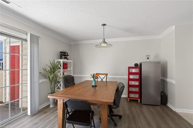 308 Waters Edge LN, Suffolk, VA 23435