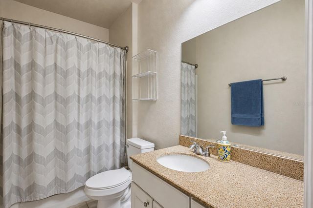 200 SOUTHERN PECAN CIRCLE 104, Winter Garden, FL 34787