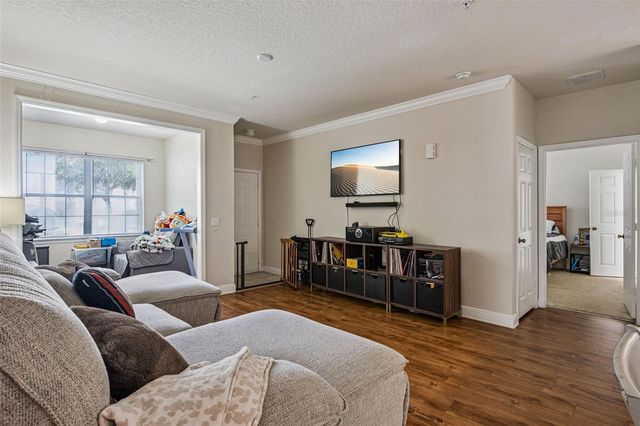 200 SOUTHERN PECAN CIRCLE 104, Winter Garden, FL 34787