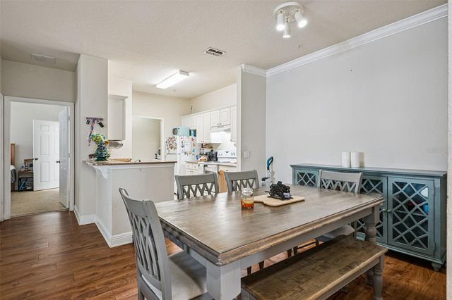 200 SOUTHERN PECAN CIRCLE 104, Winter Garden, FL 34787