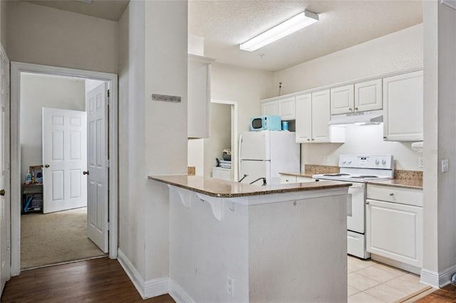200 SOUTHERN PECAN CIRCLE 104, Winter Garden, FL 34787