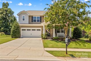 130 E Warfield Drive, Mooresville, NC 28115