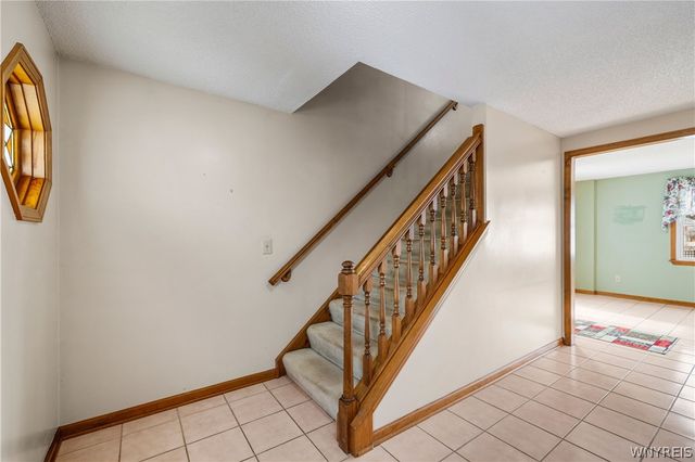 30 Parktrail Lane, Cheektowaga, NY 14227