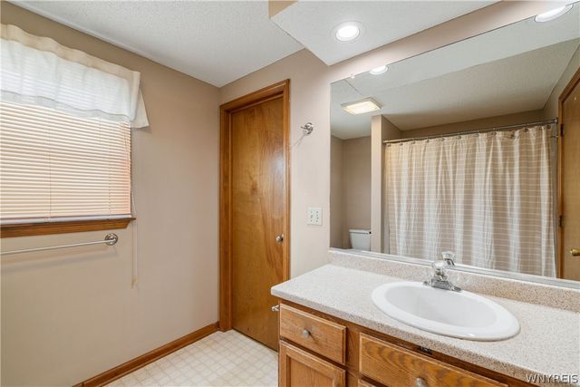 30 Parktrail Lane, Cheektowaga, NY 14227