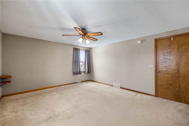 30 Parktrail Lane, Cheektowaga, NY 14227