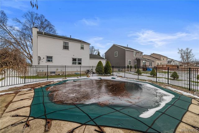 30 Parktrail Lane, Cheektowaga, NY 14227