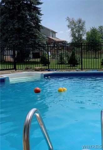 30 Parktrail Lane, Cheektowaga, NY 14227