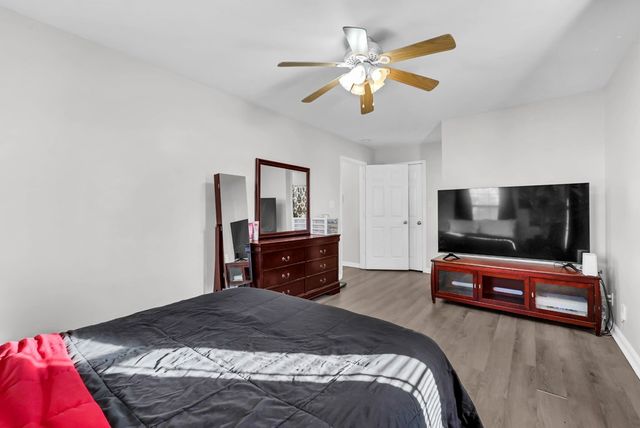 427 Filmore Rd, Oak Grove, KY 42262