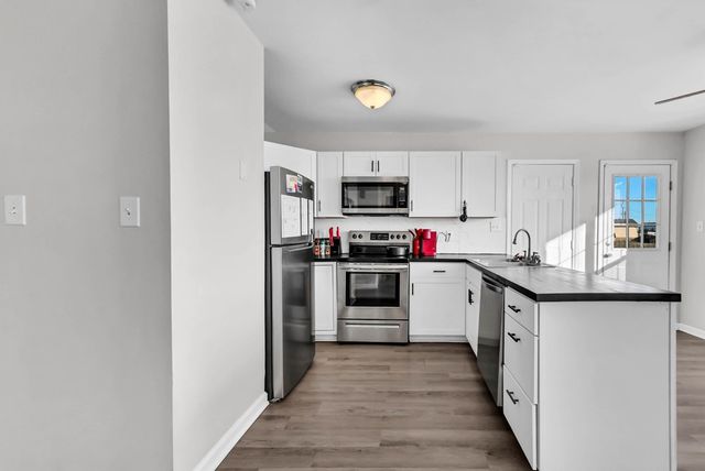 427 Filmore Rd, Oak Grove, KY 42262