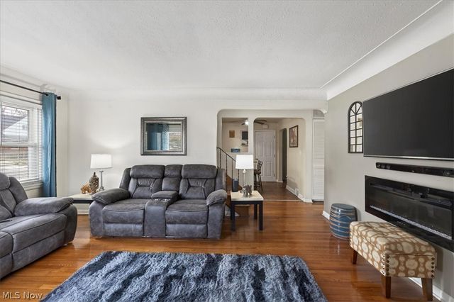 17282 Mccracken Road, Maple Heights, OH 44137