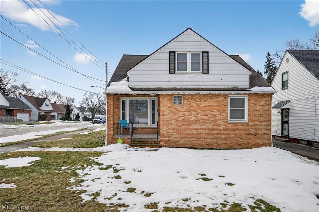 17282 Mccracken Road, Maple Heights, OH 44137