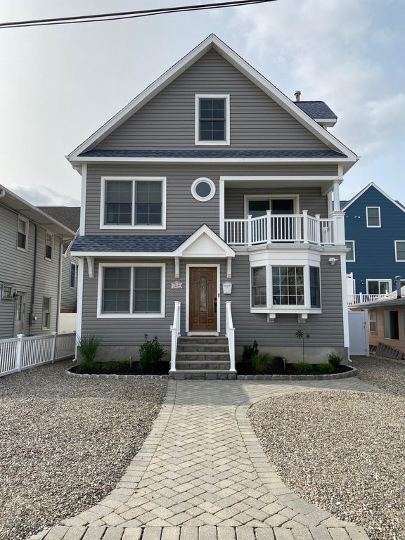 219 3rd Avenue, Ortley Beach, NJ 08751