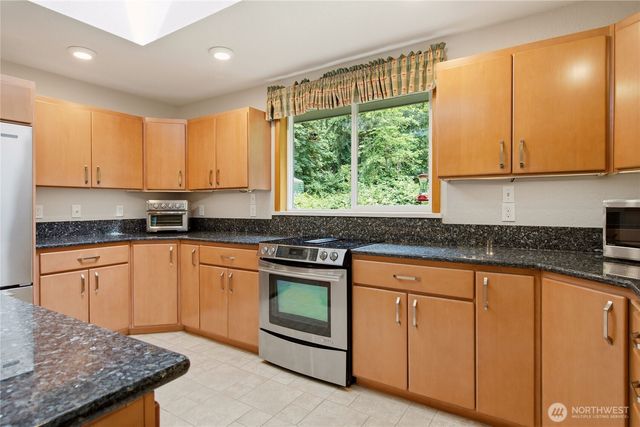 18108 SE 440th Street, Enumclaw, WA 98022