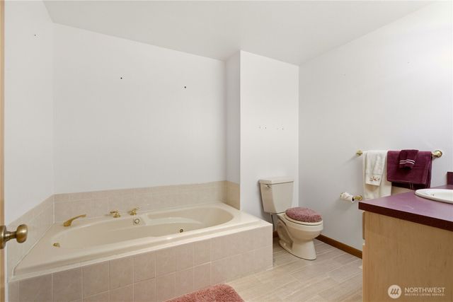 18108 SE 440th Street, Enumclaw, WA 98022
