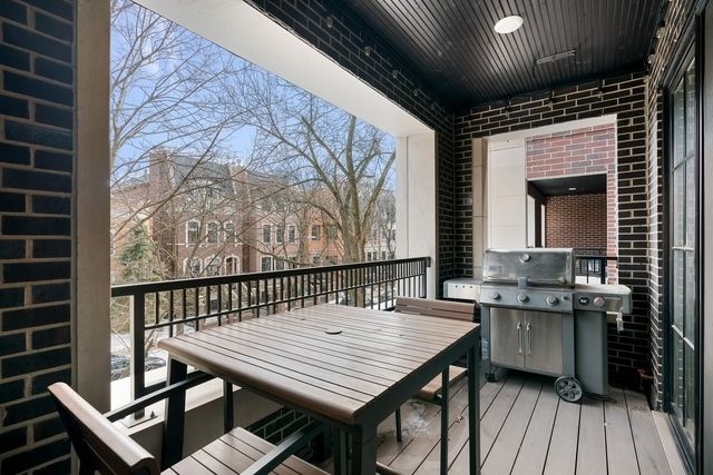 2020 N Howe Street 2S, Chicago, IL 60614
