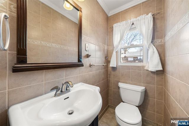 185 Larch Avenue, Teaneck, NJ 07666