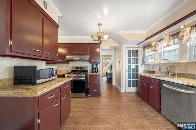 185 Larch Avenue, Teaneck, NJ 07666