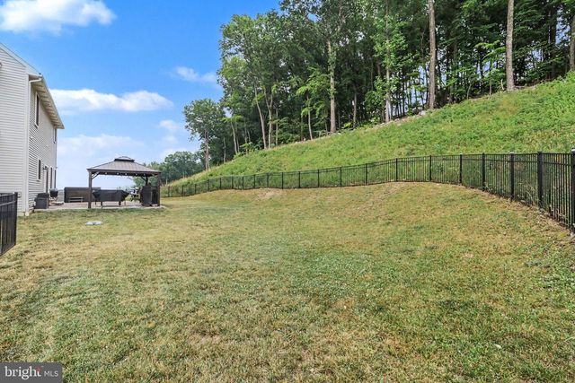 110 STONE ARCH DR, Marysville, PA 17053