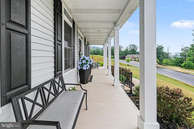 110 STONE ARCH DR, Marysville, PA 17053