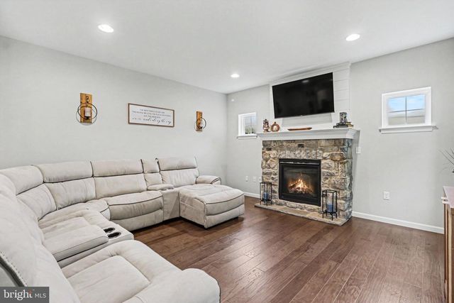 110 STONE ARCH DR, Marysville, PA 17053