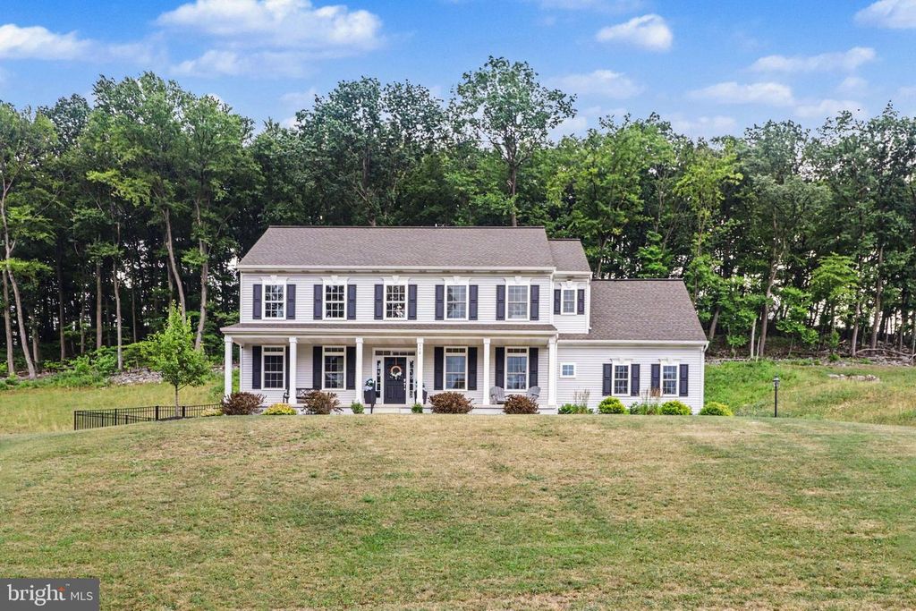 110 STONE ARCH DR, Marysville, PA 17053